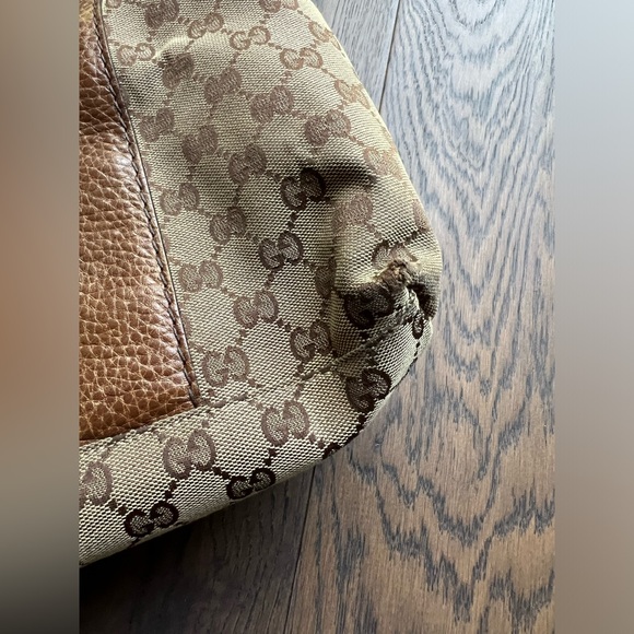 Authentic rare Gucci bamboo shoulder bag - Picture 8 of 16